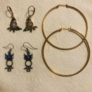 Owls 🦉 earrings Bundle and one golden rings